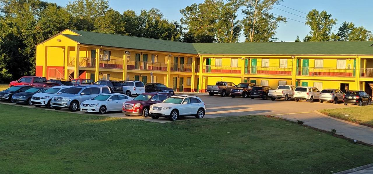 Garden Inn And Suites Near Callaway Gardens Pine Mountain エクステリア 写真
