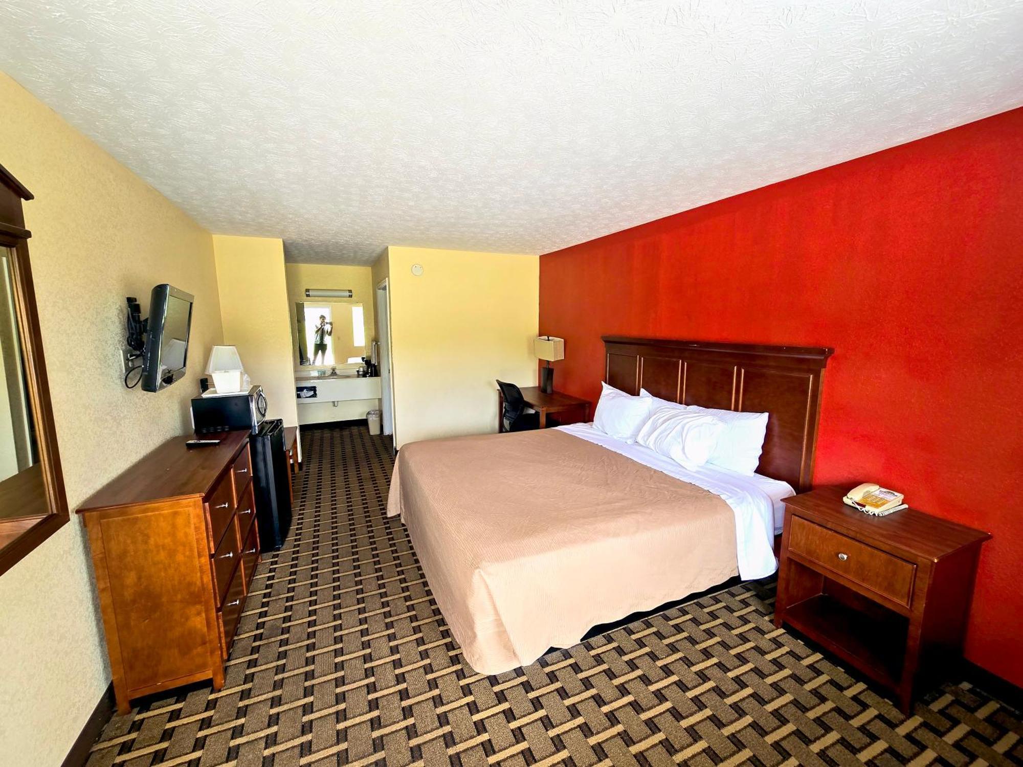 Garden Inn And Suites Near Callaway Gardens Pine Mountain エクステリア 写真