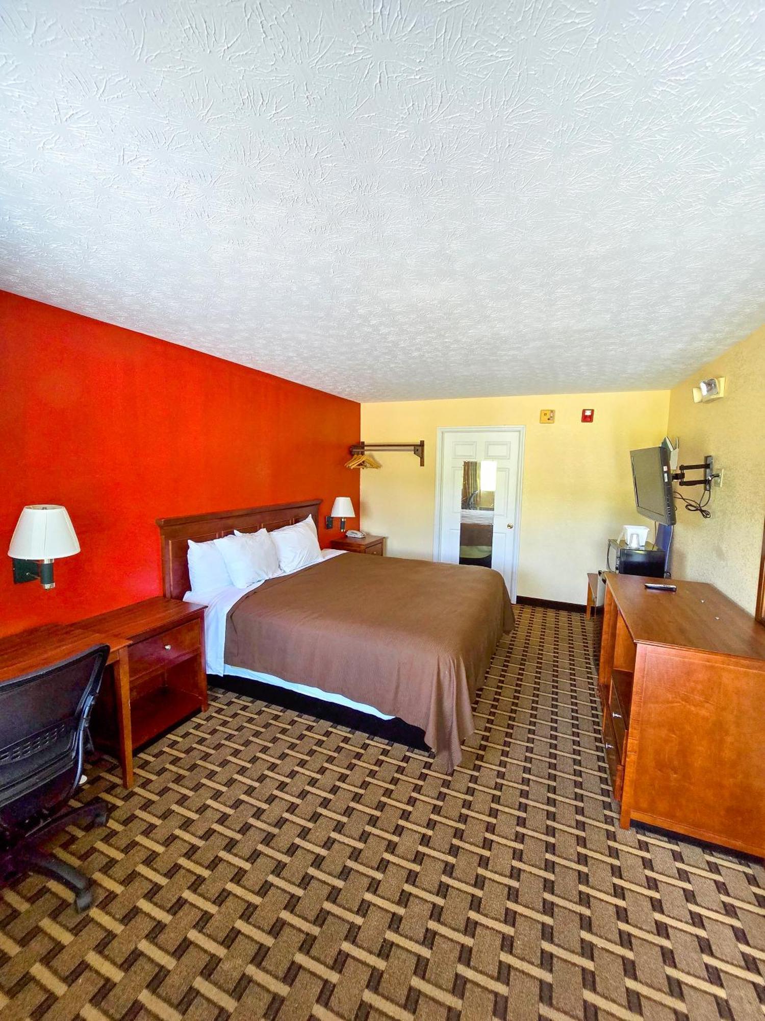 Garden Inn And Suites Near Callaway Gardens Pine Mountain エクステリア 写真