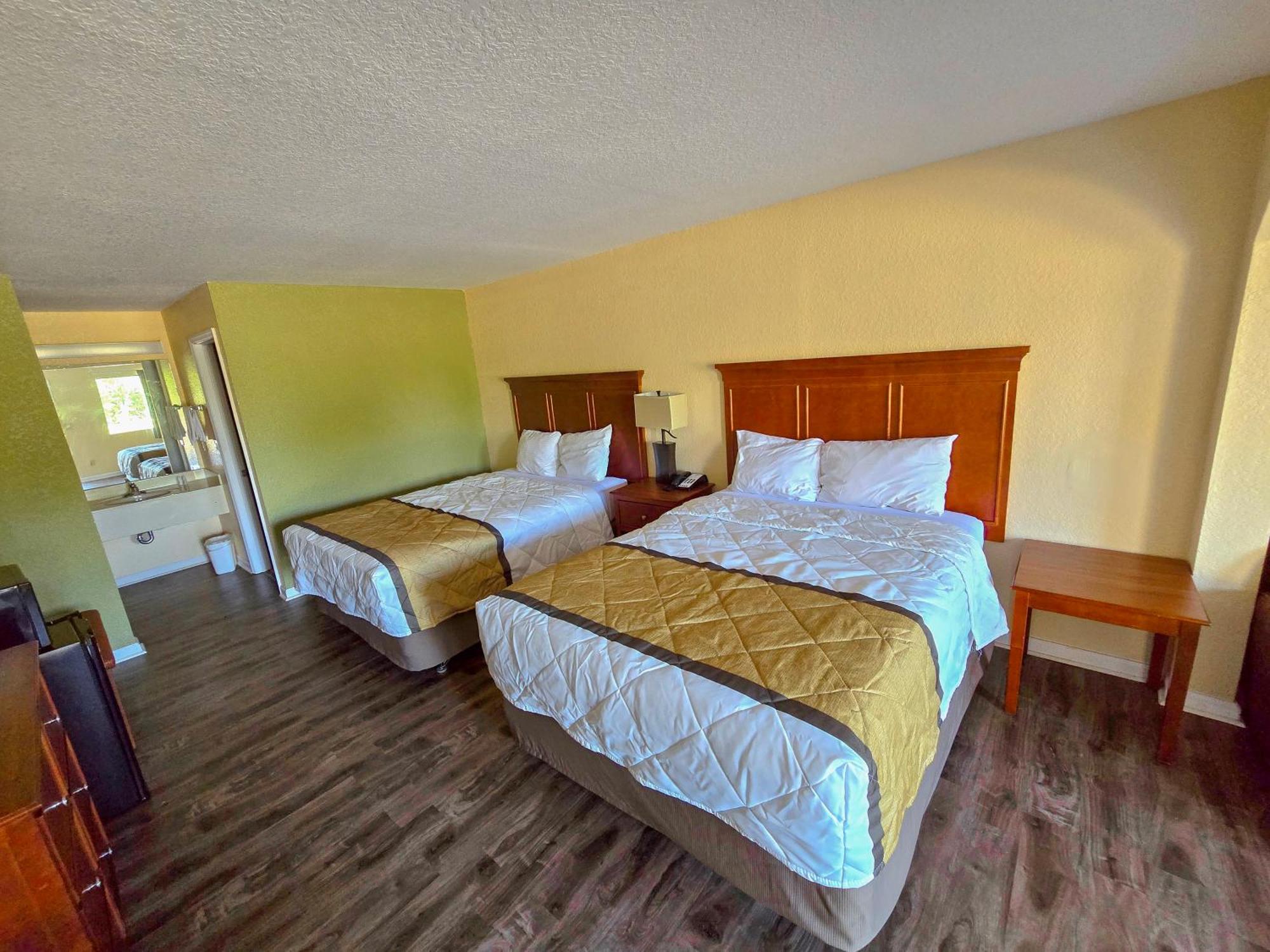 Garden Inn And Suites Near Callaway Gardens Pine Mountain エクステリア 写真